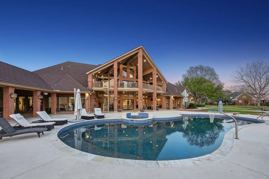 New saltwater pool with all new equipment