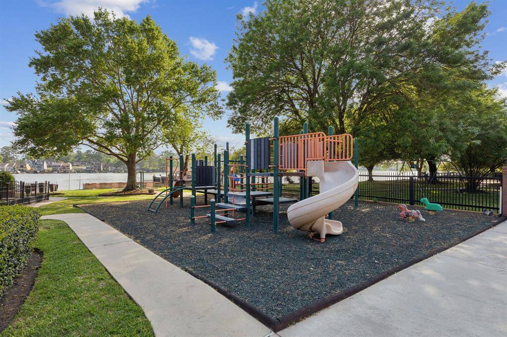 Commercial playground