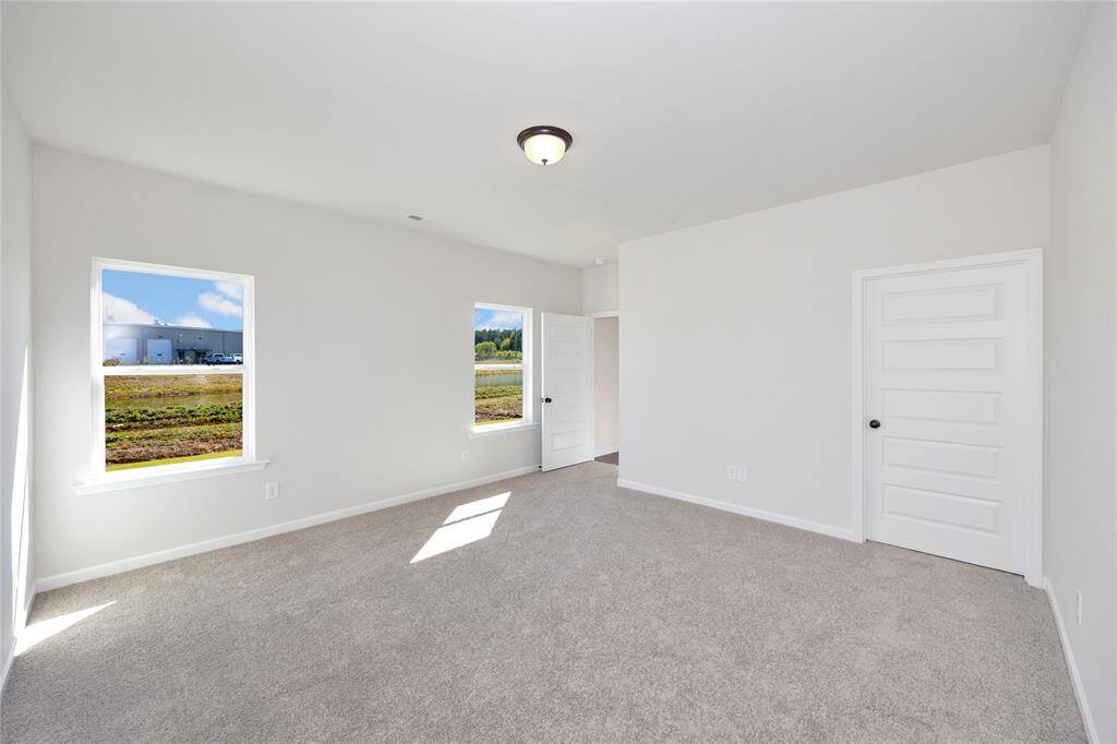 Home under construction. Sample floor plan photo used for illustrative purposes only. Upgrades, selections options, windows and colors may vary.