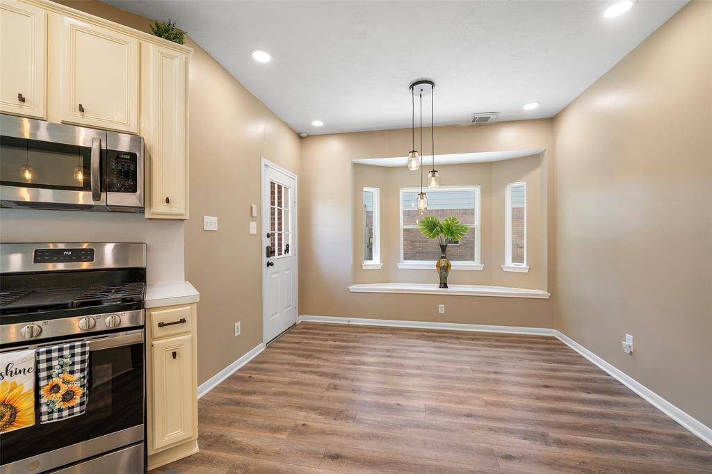 Breakfast Room