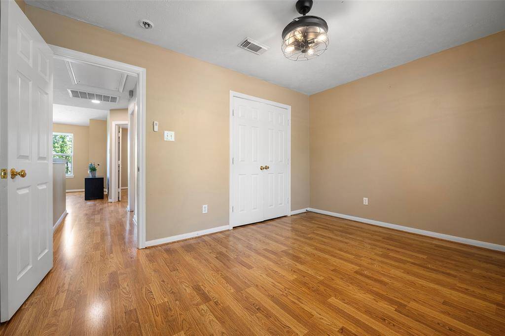 3rd Bedroom with Retractable Ceiling Fan