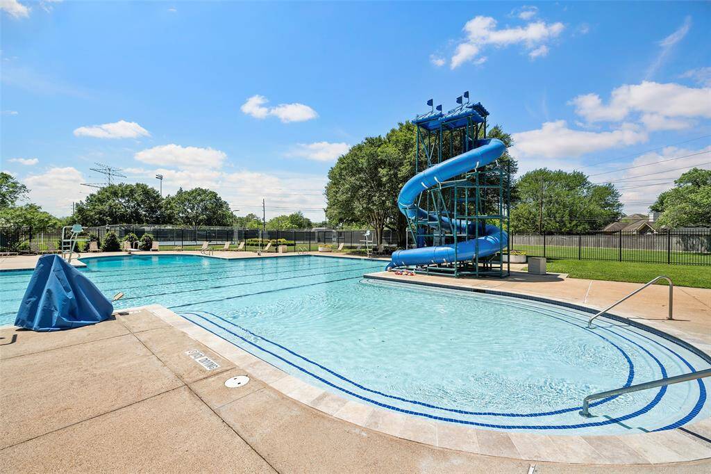 Clubhouse Pool with Waterslide