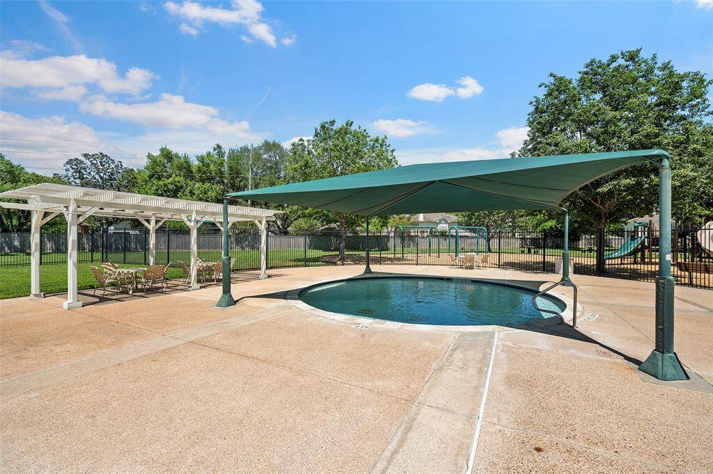 Soaking Pool
