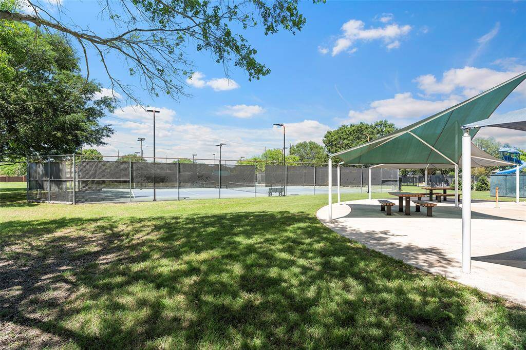 Tennis Courts