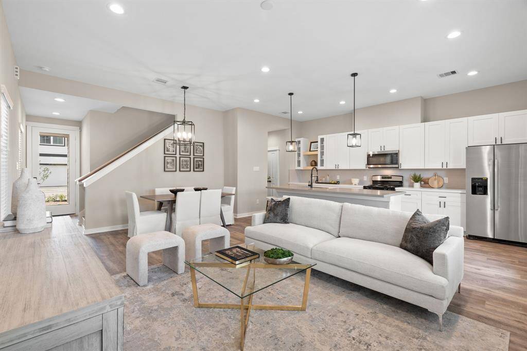 Photos are of the model unit and not actual unit.