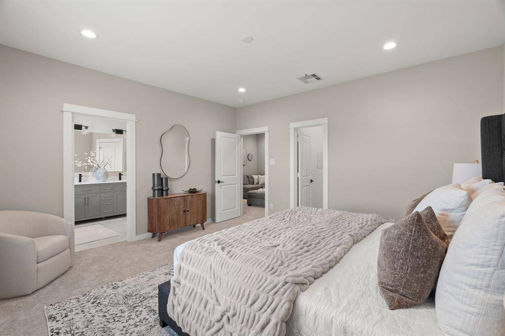 Photos are of the model unit and not actual unit.