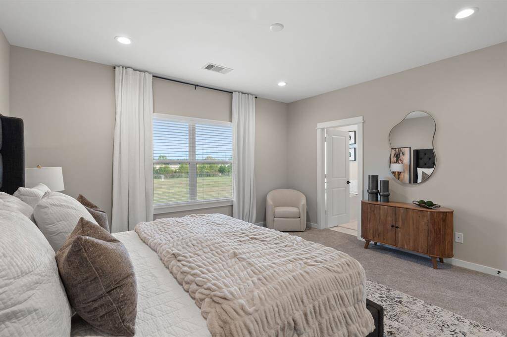Photos are of the model unit and not actual unit.