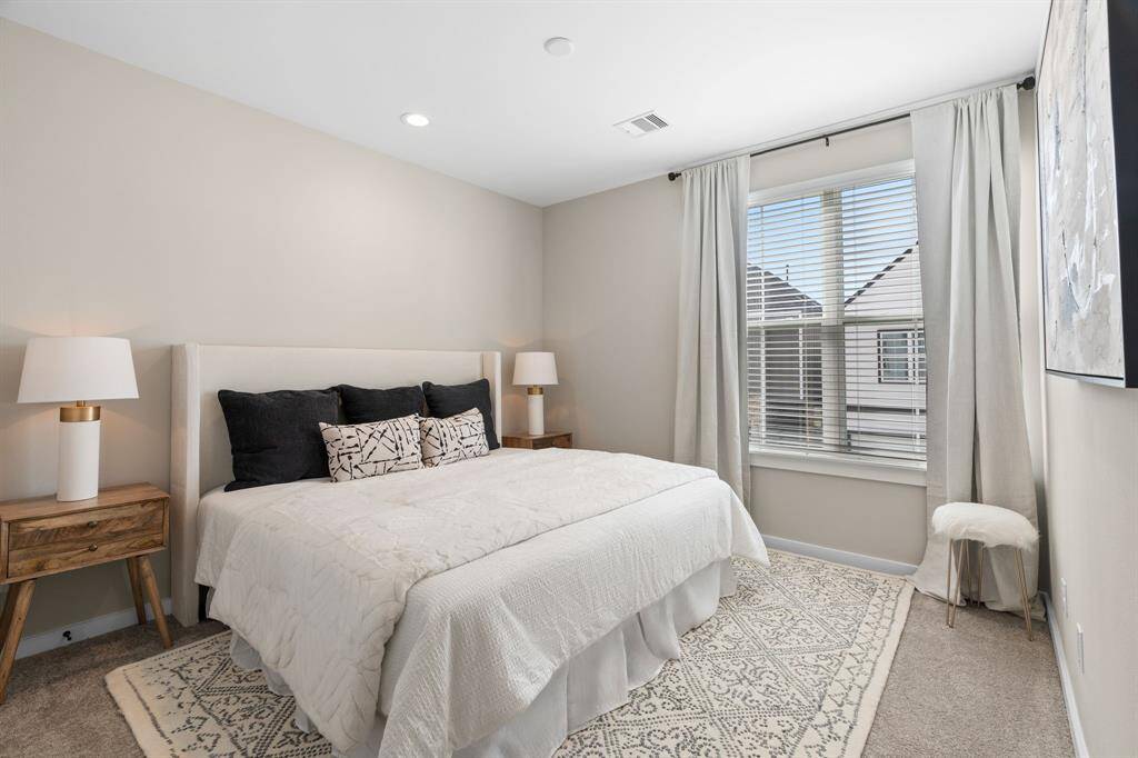 Photos are of the model unit and not actual unit.