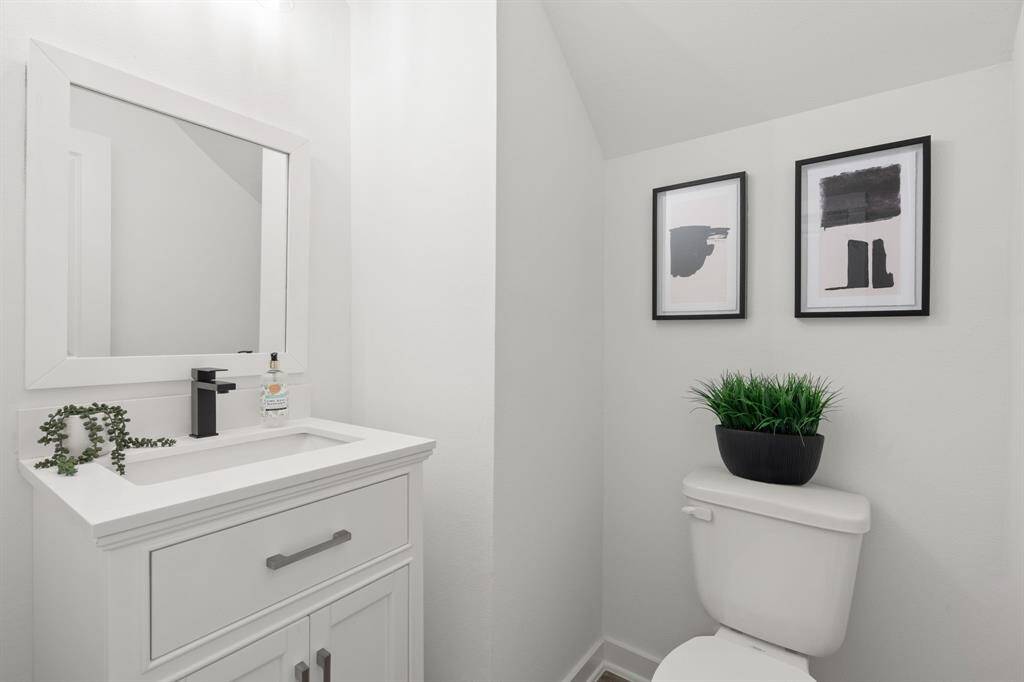 Photos are of the model unit and not actual unit.