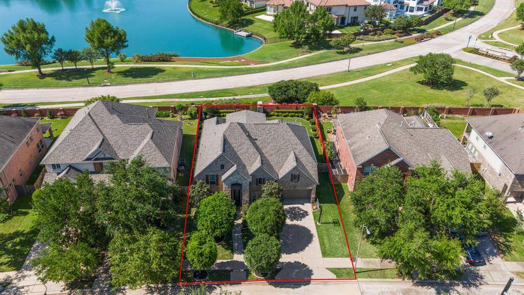 With no backyard neighbors, you can enjoy unparalleled privacy and stunning water views.