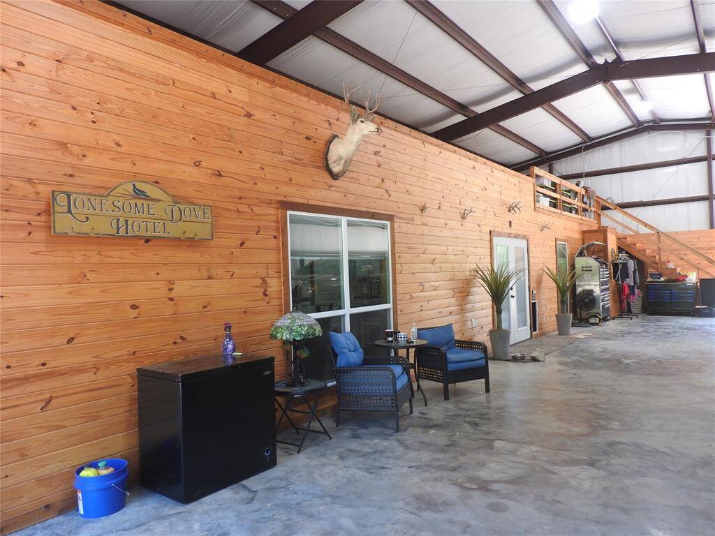 Above this Cedar Barndominium wall is a Loft just as long as the living quarters of the Barndominium. Equiped with Plumbing and Electric to add onto this beautiful custom home.