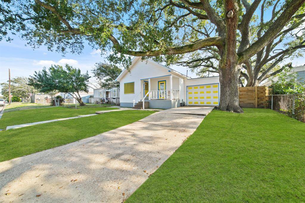 A big, beautiful oak tree stands on the right side of your home. You can sit on your porch and enjoy the view of the tree and the street. It’s a perfect spot to relax.