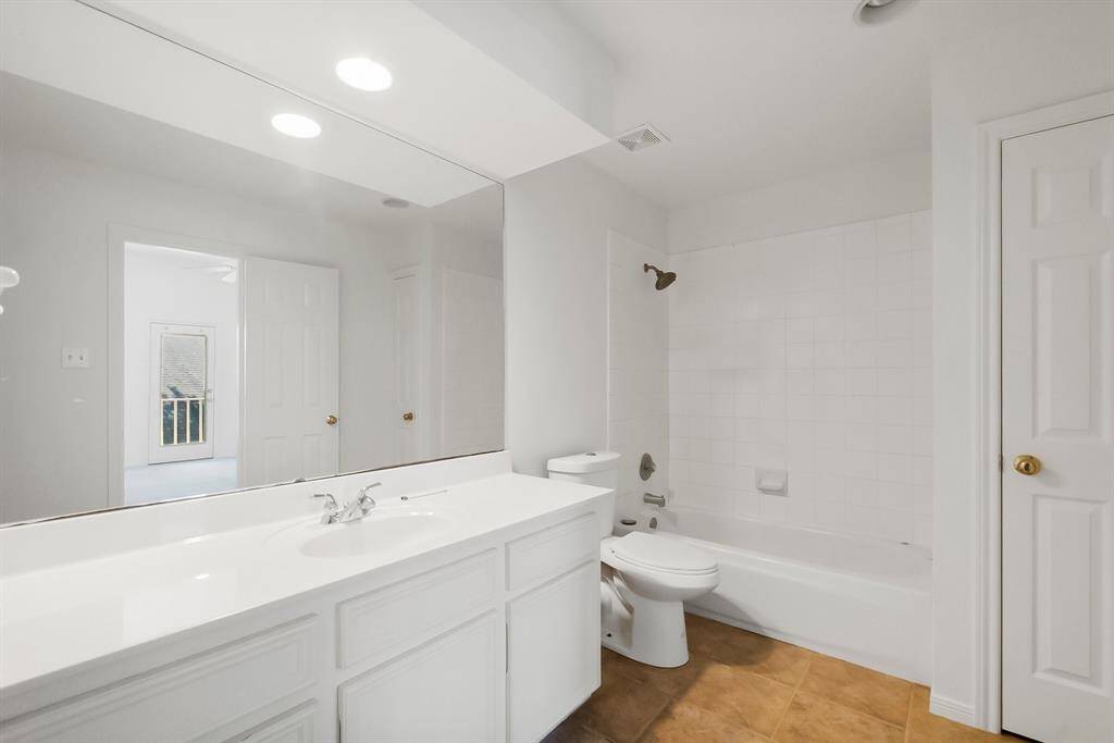 Full bathroom upstairs with linen closet