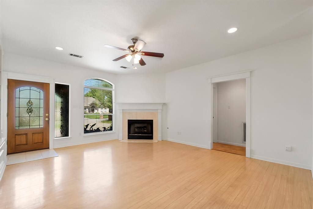 Hardwood flooring in living/dining areas