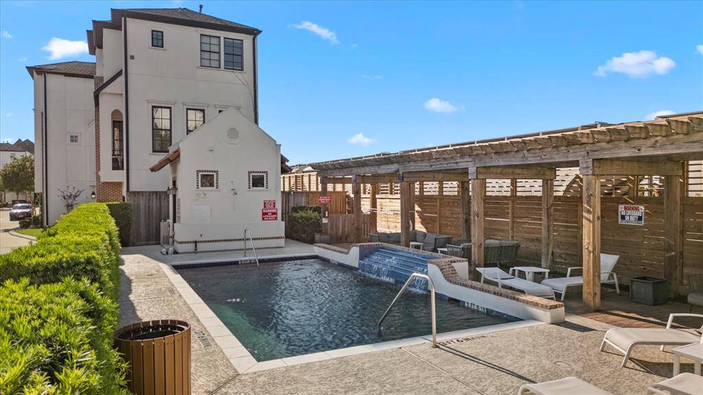 Community pool for those hot Houston days.