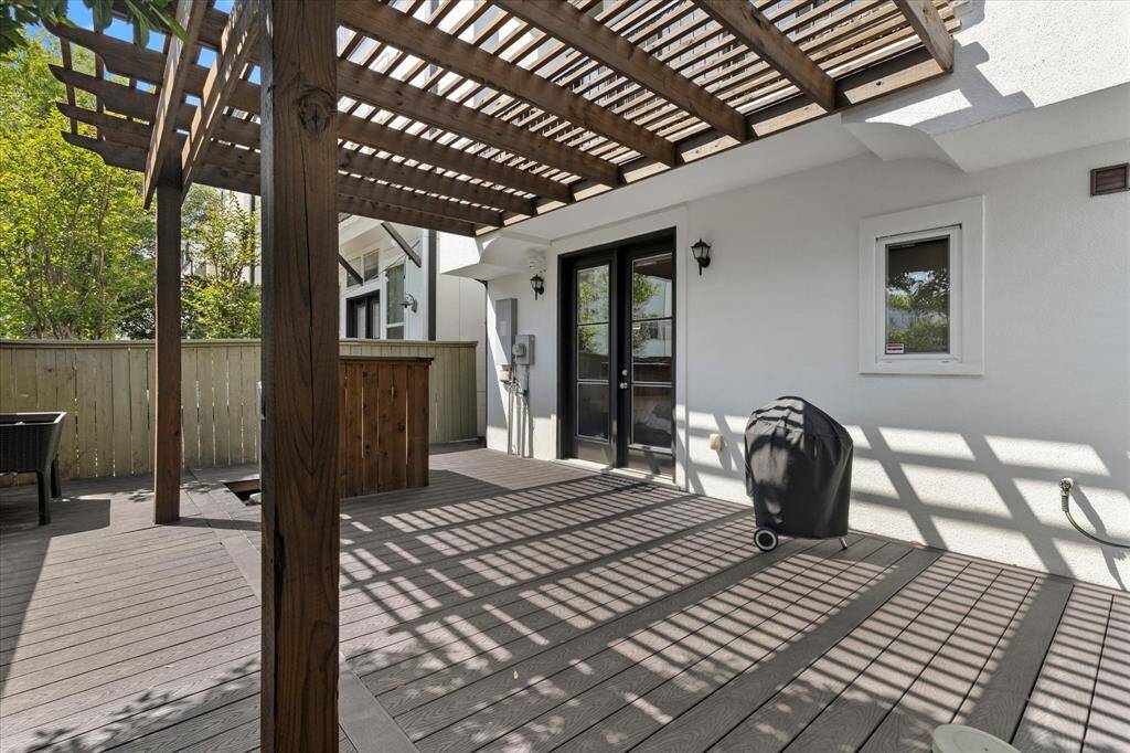 Lovely extension for outdoor entertainment.