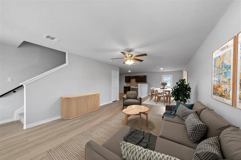 Check out the virtually staged living room – imagine the possibilities!