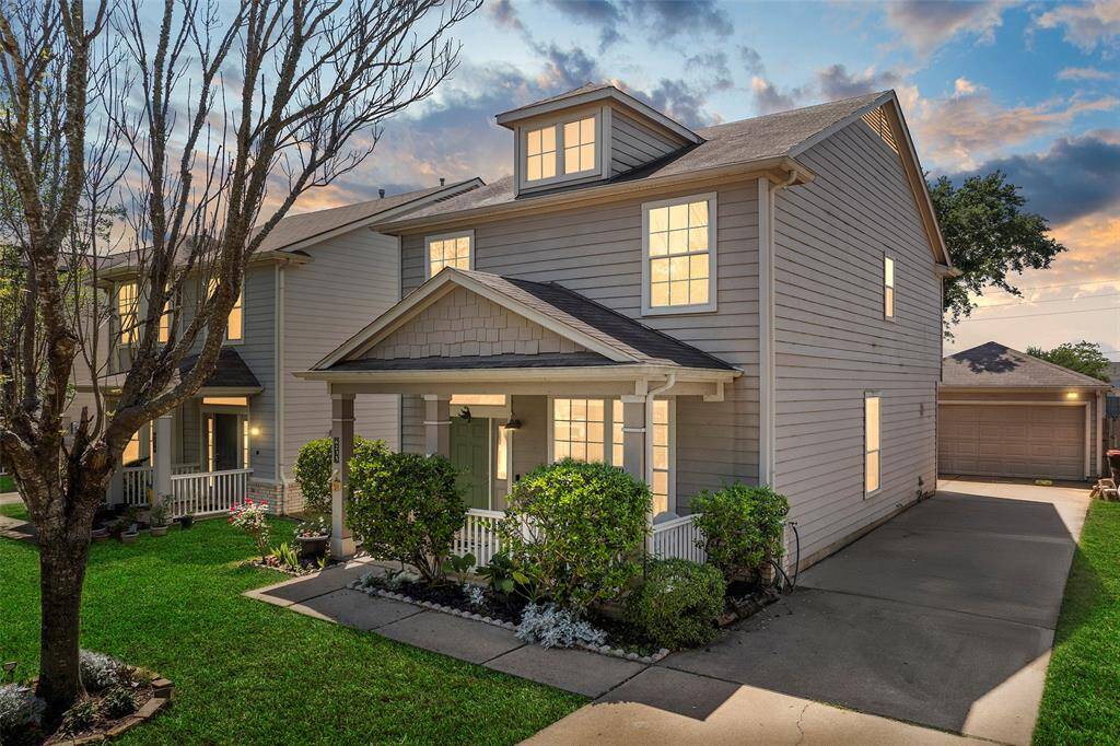 Well maintained house featuring 3 bedrooms, 2 1/2 bathrooms and 2 car garage.