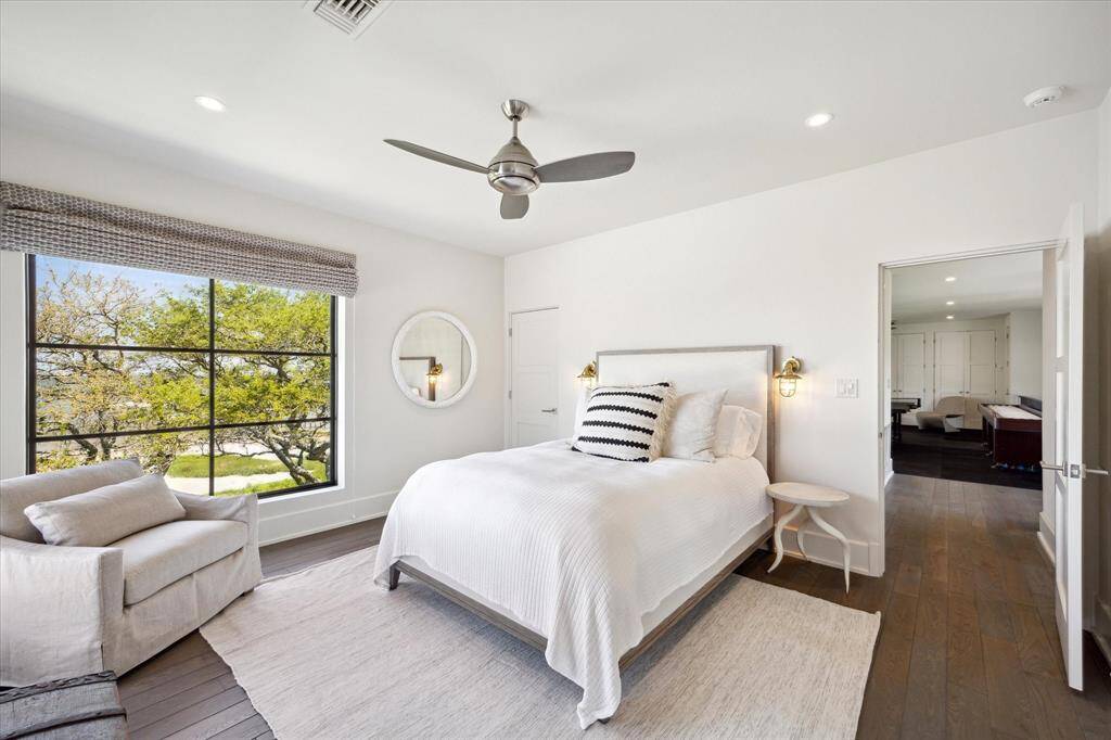 Bedroom #2 is located near the game room and elevator in the northern wing of the home. As with all the bedrooms, it has its own en suite bathroom and magnificent views.