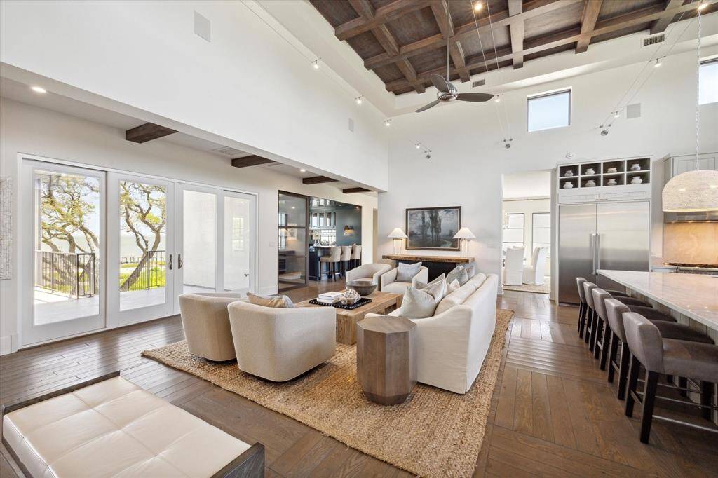 With top-of-the-line appliances and ample room to host your friends and family, your luxurious bay house will become your favorite sanctuary.