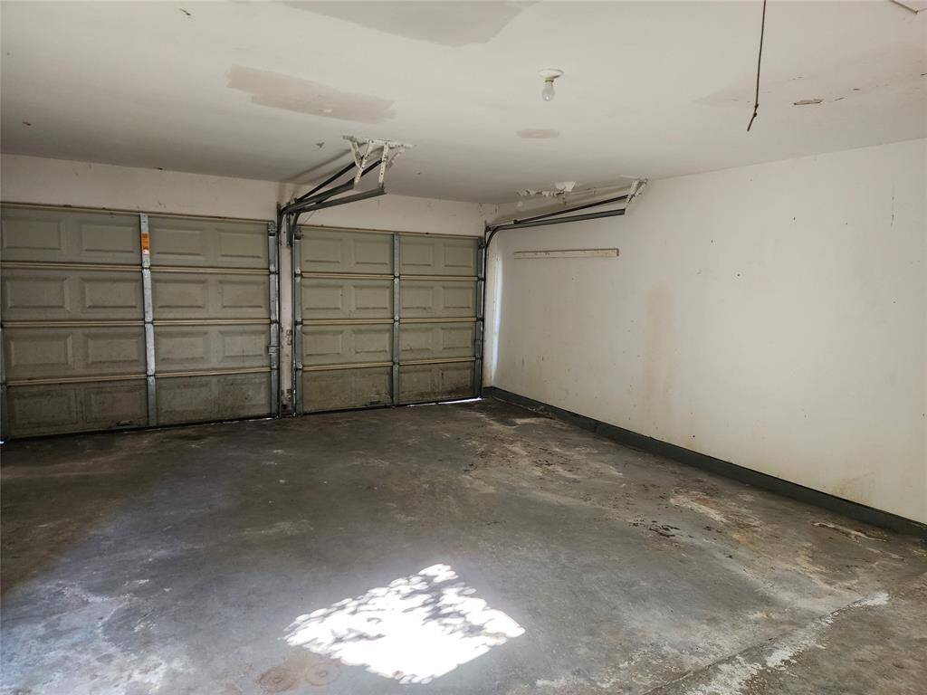 2 car garage