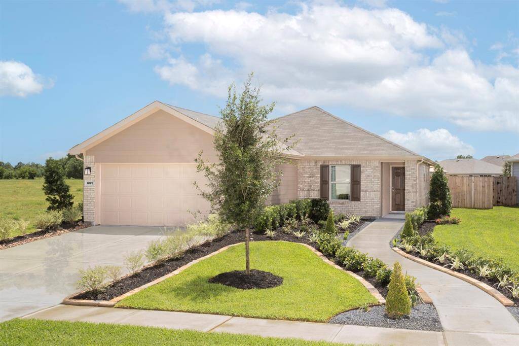 Welcome home to 661 Imperial Loop located in Imperial Forest and zoned to Alvin ISD.