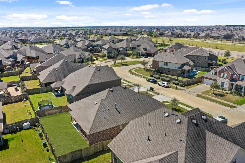 Aerial view of Back exterior and community