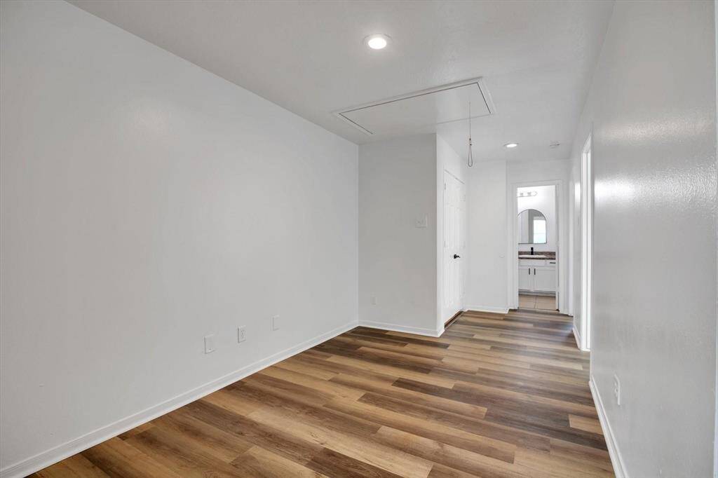 Upstairs Living Area