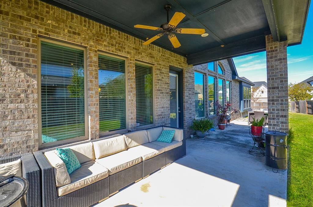 Wow! Bring your inside lifestyle, outside to this huge covered patio, with just enough sun and just enough shade to please everyone!
