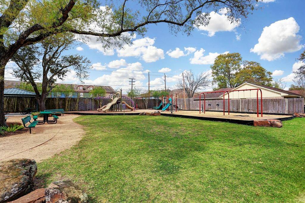 Nottingham West has a private park with a large greenspace, playground, and gazebo with picnic tables.