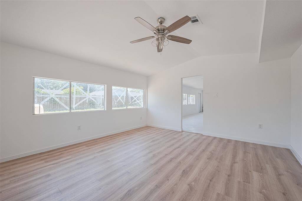 Living room 1