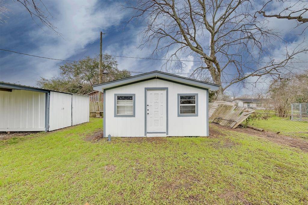 Nice STORAGE SHED.