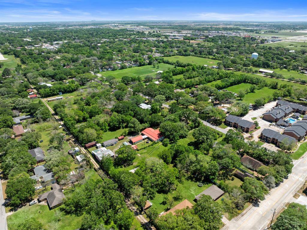 Surrounded by both single-family and multifamily housing, the area supports a range of residential construction options in a well-connected location.