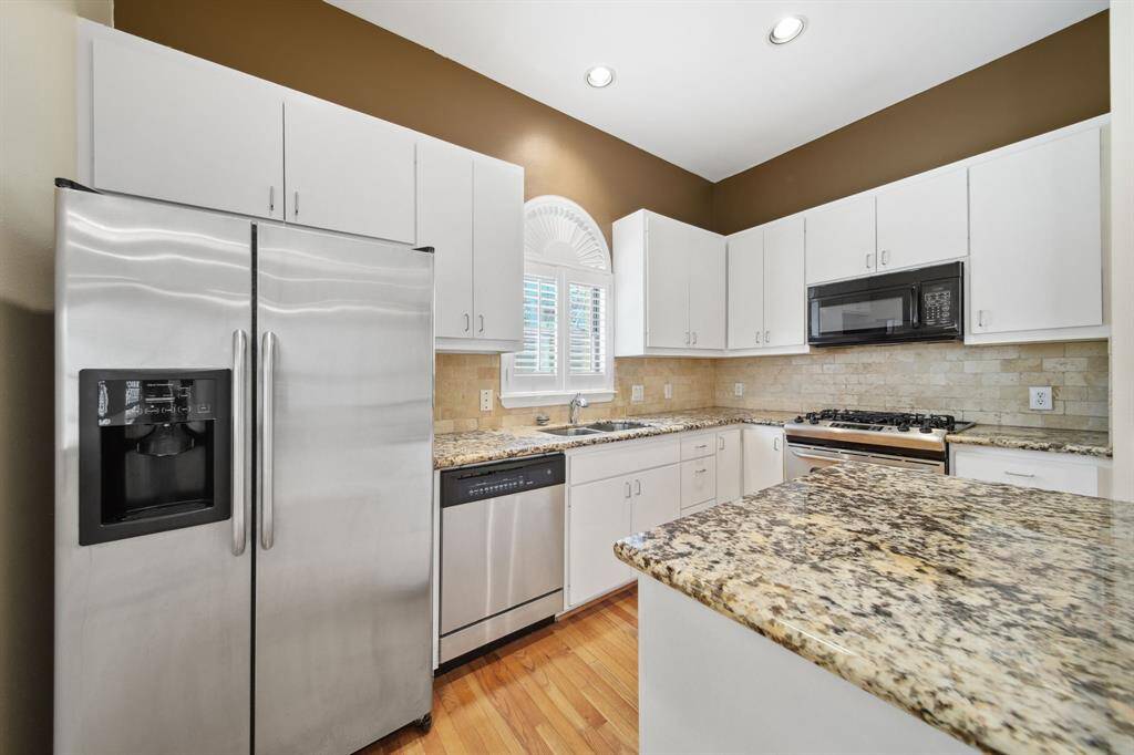 Appliances included