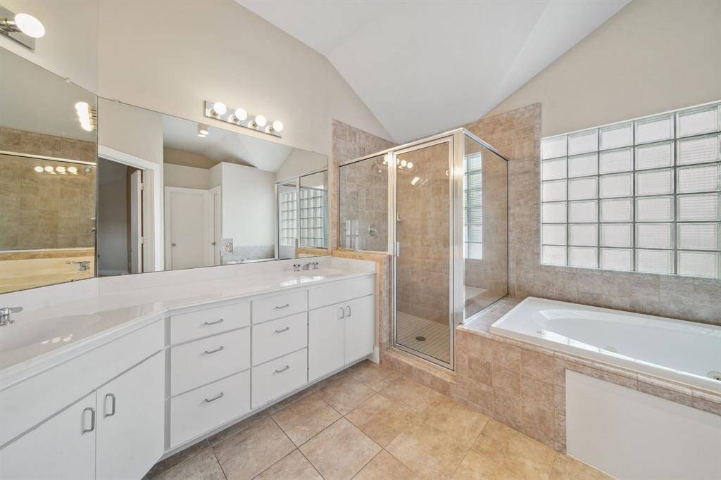 Primary bath 3rd floor