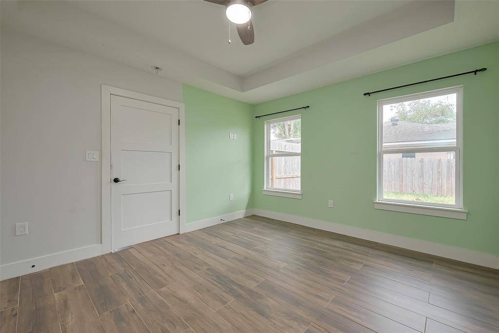 Another view of the secondary bedroom.