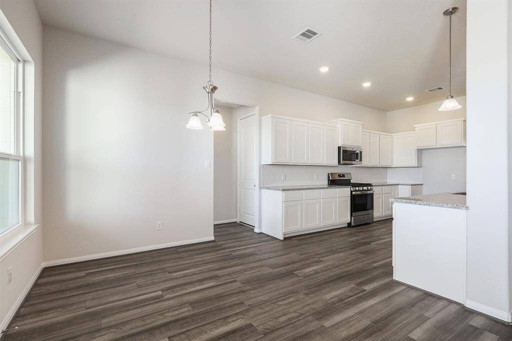 Beautiful New 1 Story Home! The Mason featuring 4 Bedrooms, 3 Baths and 3 Car Tandem Garage!  Pictures are a representation of the Mason Plan. Colors and Selections may vary!  New pictures coming soon!  Hurry, Call Today!
