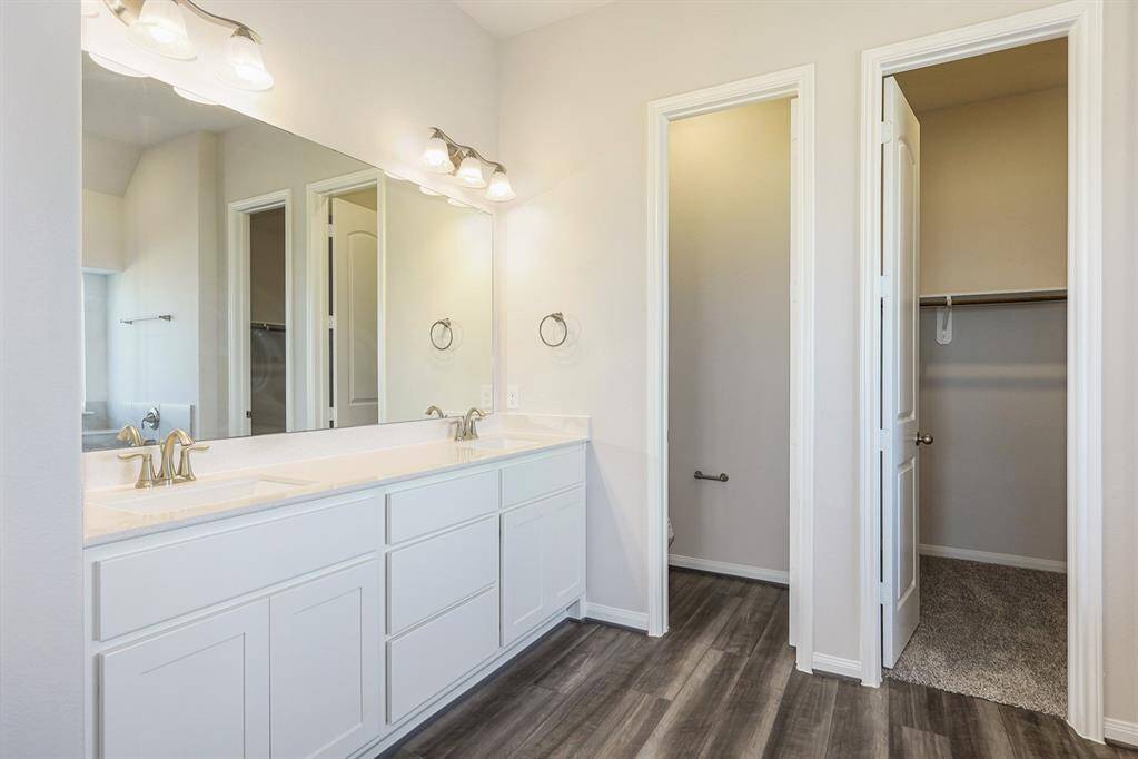 Beautiful New 1 Story Home! The Mason featuring 4 Bedrooms, 3 Baths and 3 Car Tandem Garage!  Pictures are a representation of the Mason Plan. Colors and Selections may vary!  New pictures coming soon!  Hurry, Call Today!
