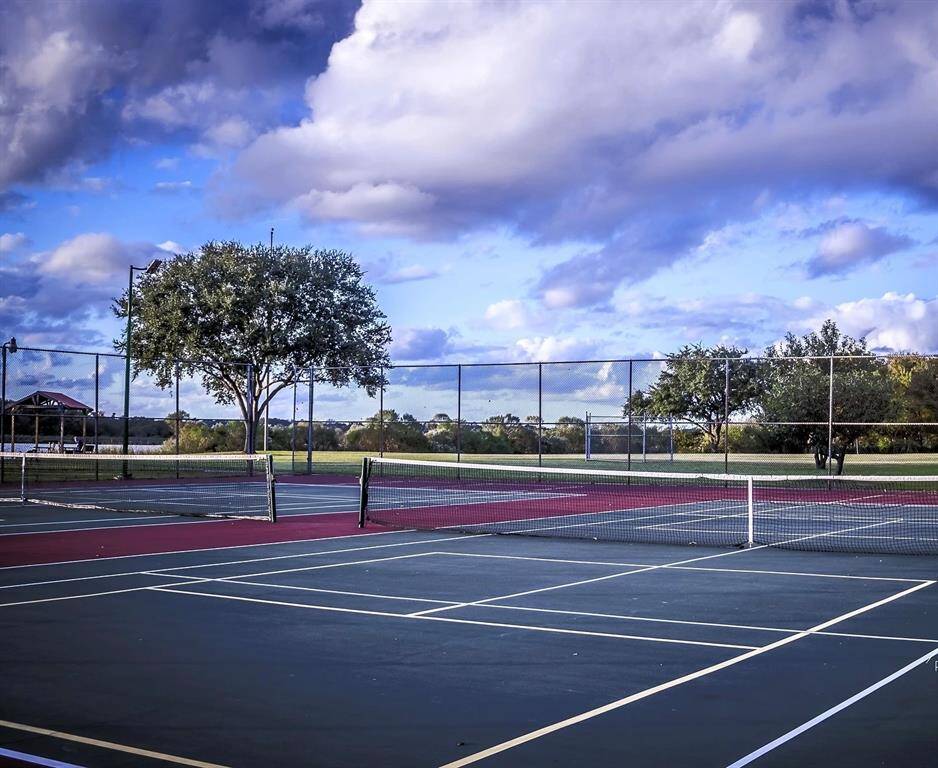 Pickleball & Tennis courts at waterfront park.