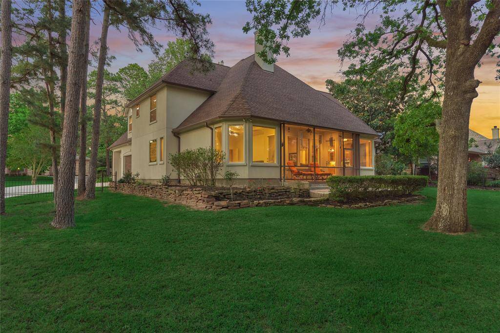 This beauty had a new roof installed in 2021 and has a generator as an added convenience!