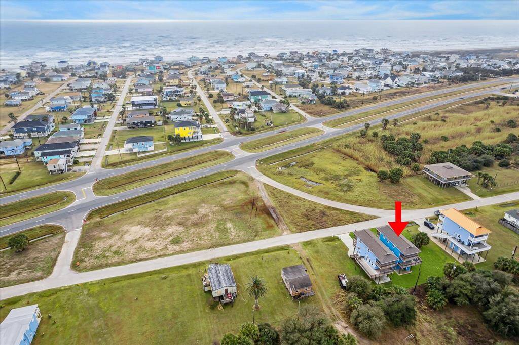 Minutes away from all the Epic beaches - Jamaica, Pirates and Sunny beach.  Close to the Galveston Island State Park.