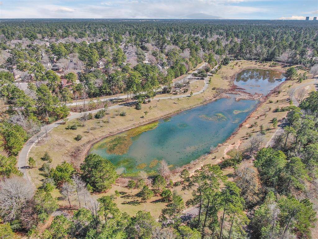 Tranquil pond and jogging trails walking distance from your door step