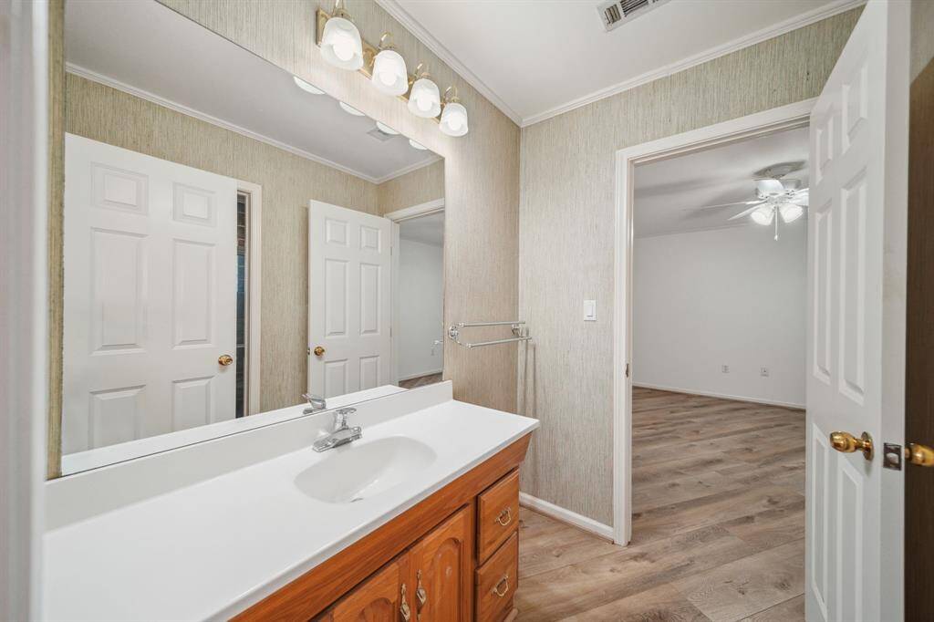 Secondary bath is shared between the 2 secondary bedrooms