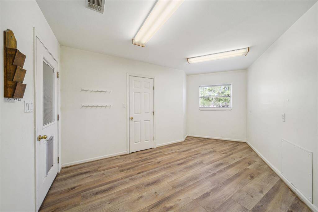 Flex/Office space