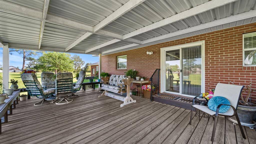 Huge covered back porch
