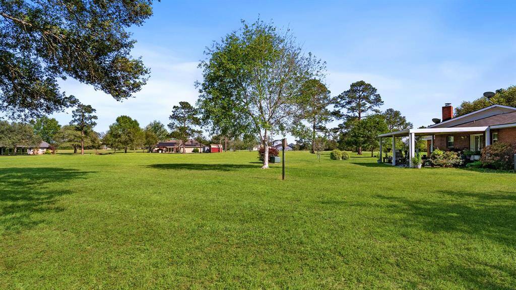 Quite peaceful neighborhood