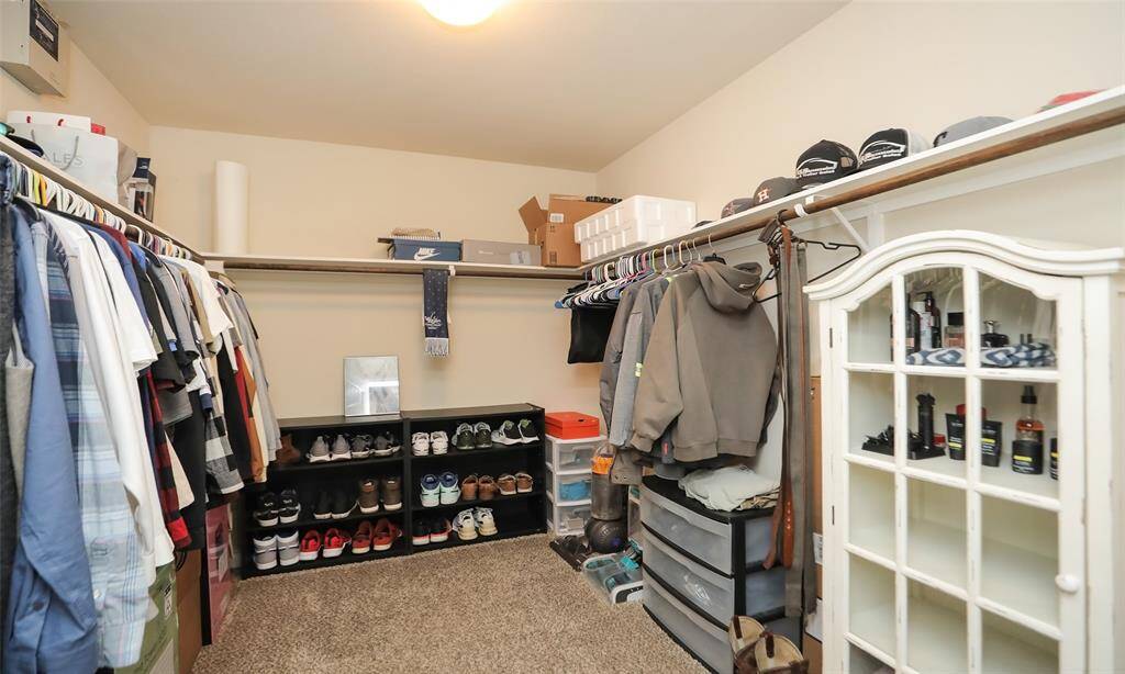 Spacious walk-in closet!