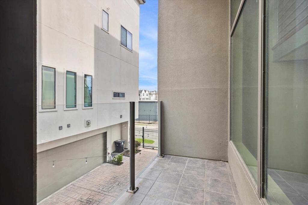 Balcony conveniently located off the family room.