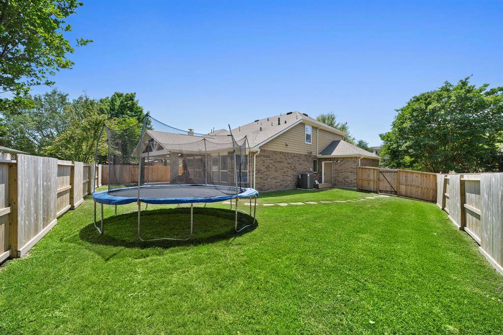 So much extra space in the backyard with new fence! Plenty of room for your future pool!