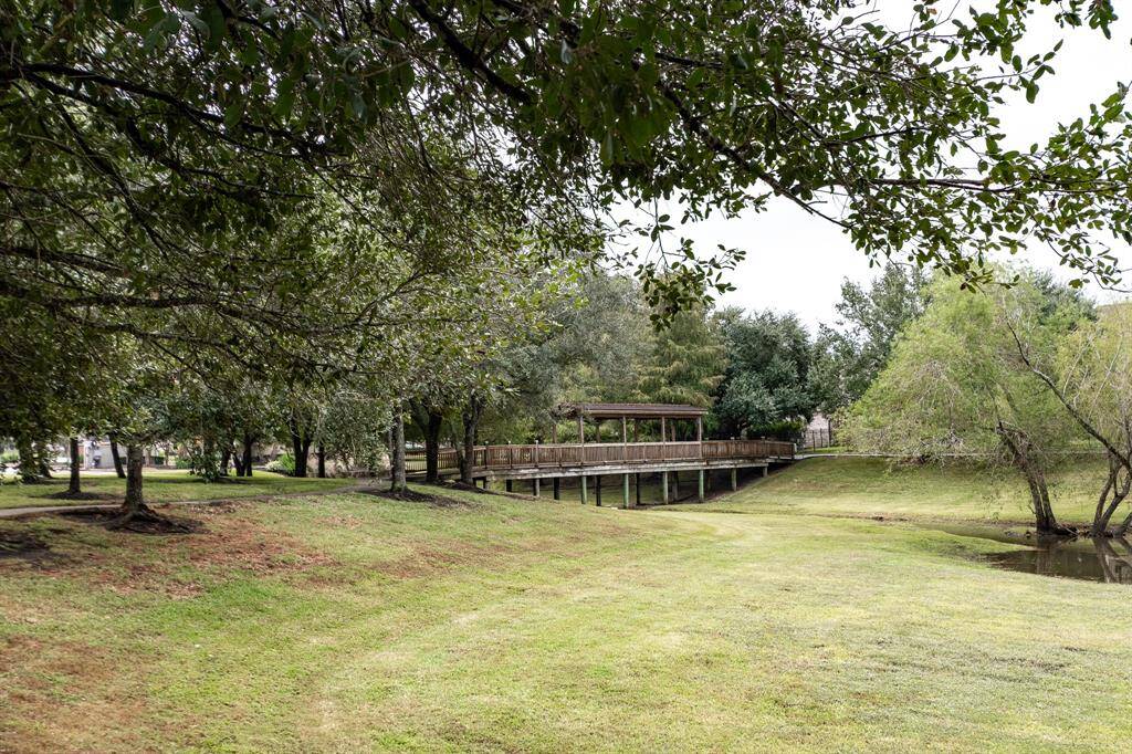 Explore endless nature trails and enjoy serene bird-watching in this wildlife-rich setting.